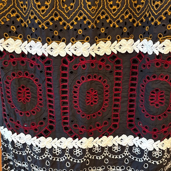 HEMANT & NANDITA Eyelet and Embroidered Dress - Picture 7 of 8